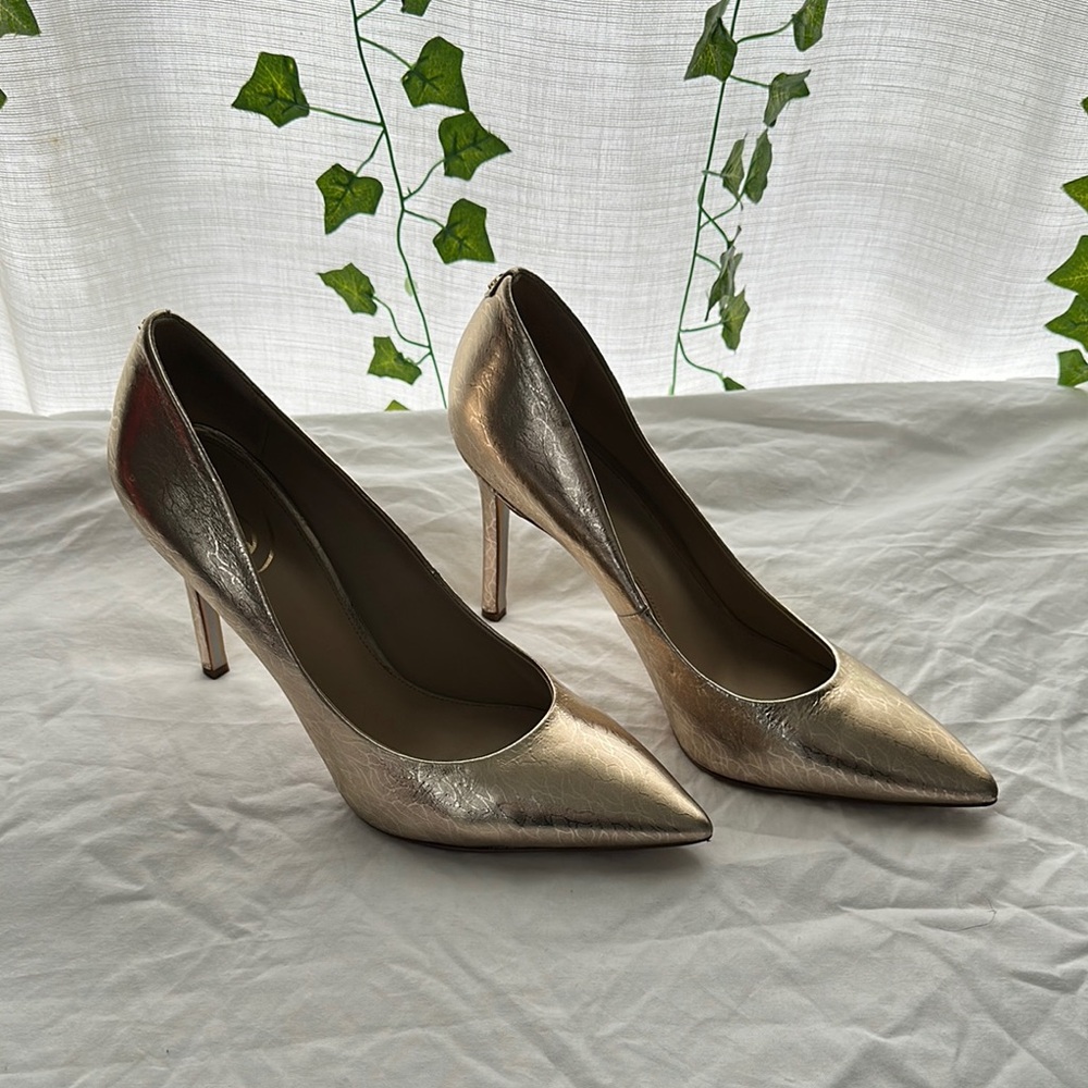 Elegant Gold Women's Heels